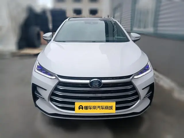 BYD Tang DM DM 2.0T four-wheel drive high-performance version of the Genesis flagship