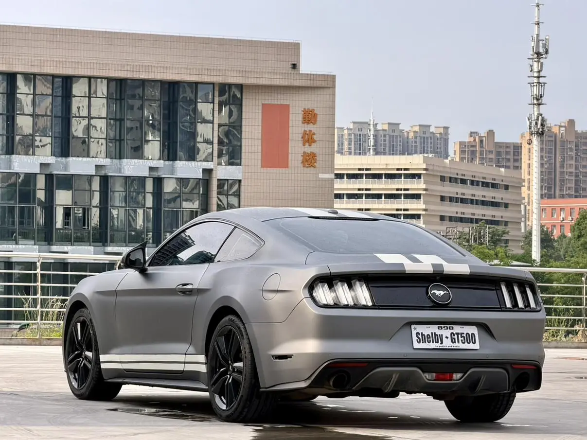 Ford Mustang 2.3T Performance Version
