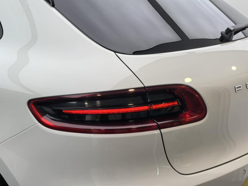 Porsche Macan 2016
