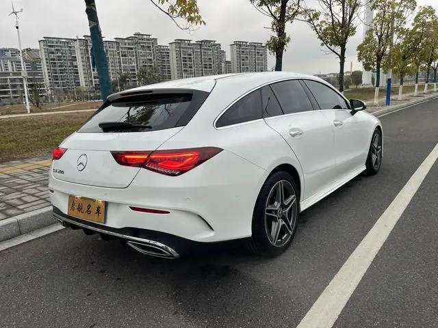 Mercedes-Benz Mercedes-Benz CLA CLA 200 five-door hunting sports car