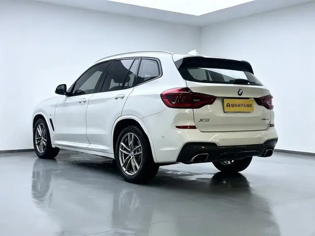 BMW BMW X3 xDrive25i M sports suit