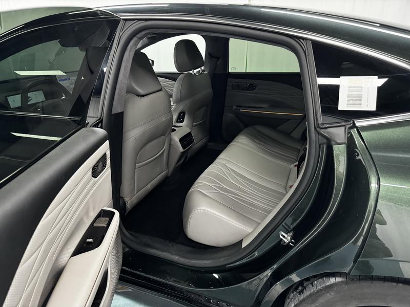 Geely Galaxy Galaxy Star Shine 8 PHEV 2025