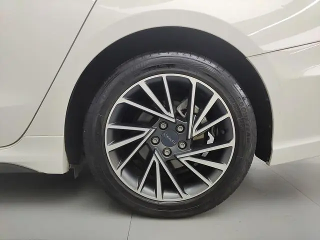 LYNK & CO Lynk 03 2.0TD DCT Jin Plus