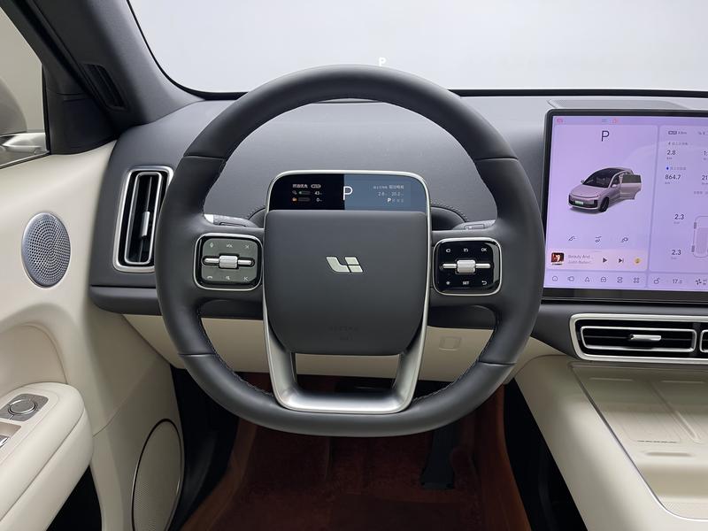 Li Auto Ideal L6 2024