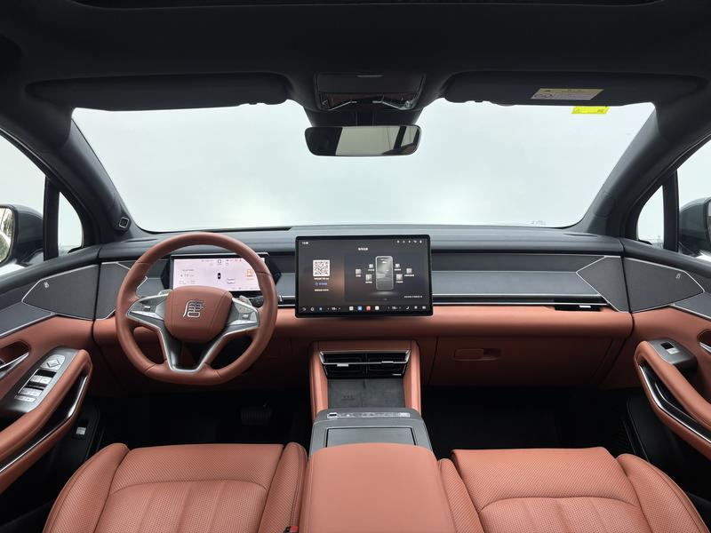 BYD Tang L DM 2025