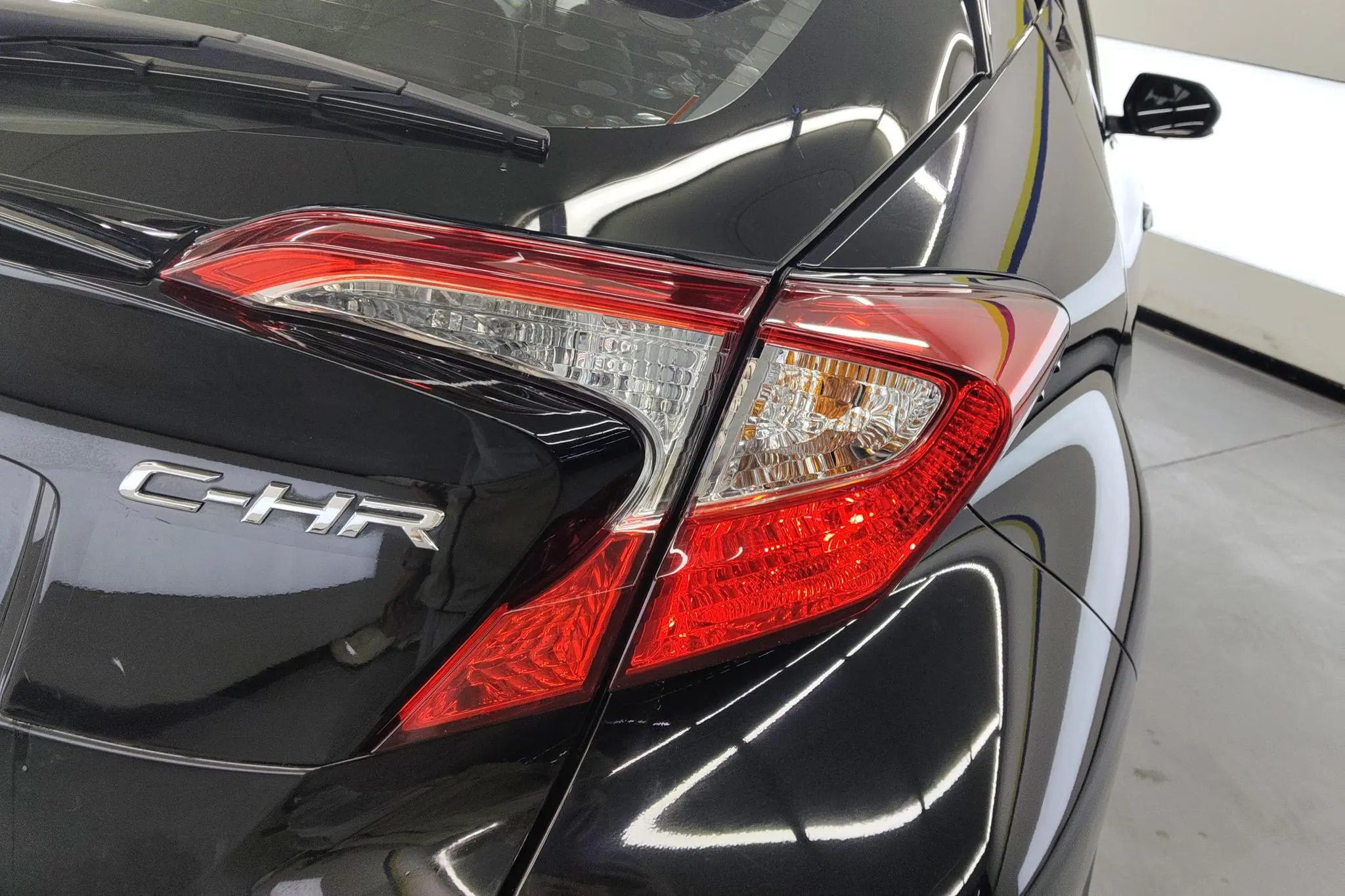 TOYOTA Toyota C-HR 2.0L Leading version