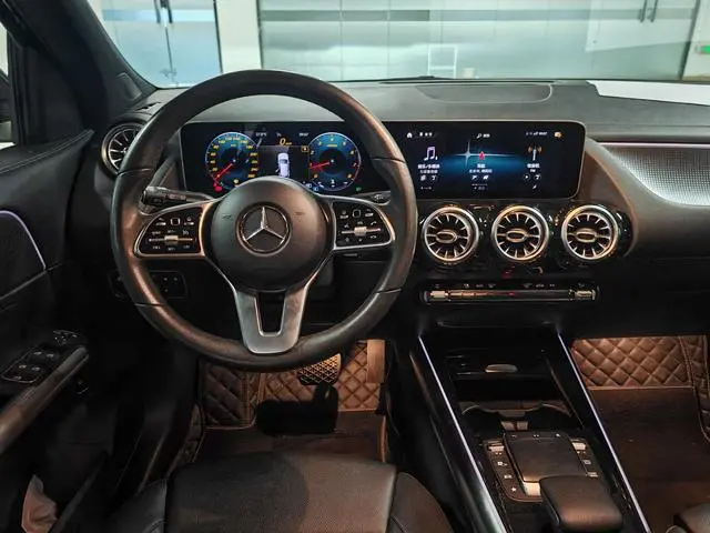 Mercedes-Benz Mercedes-Benz GLA GLA 200