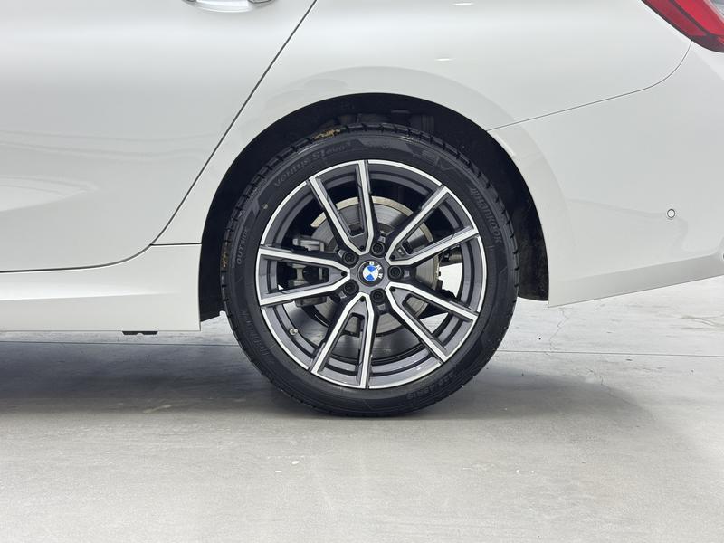 BMW BMW 3 Series 2025