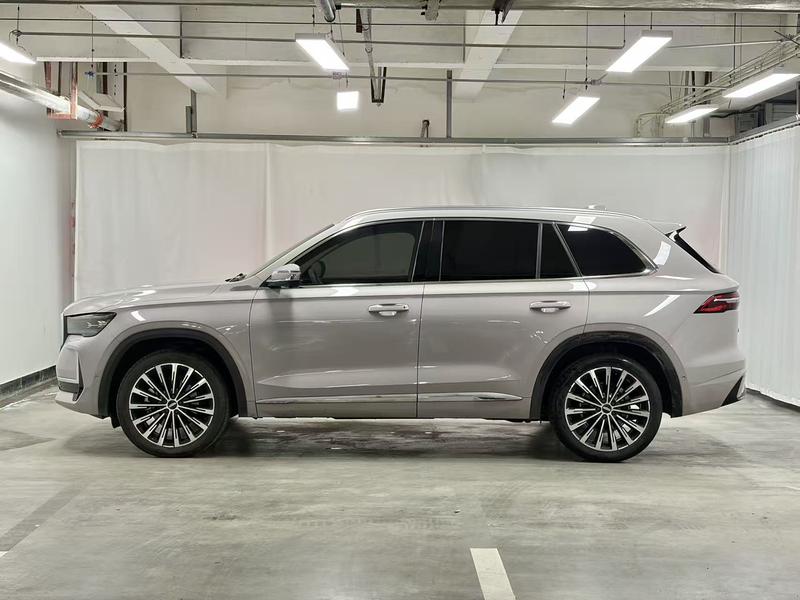 Geely Emgrand L 2024