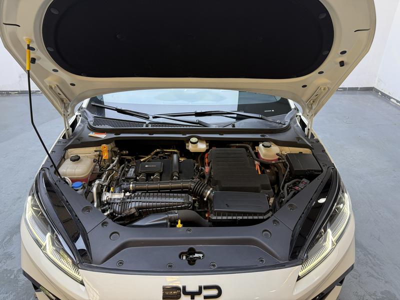 BYD Seal 06DM 2025
