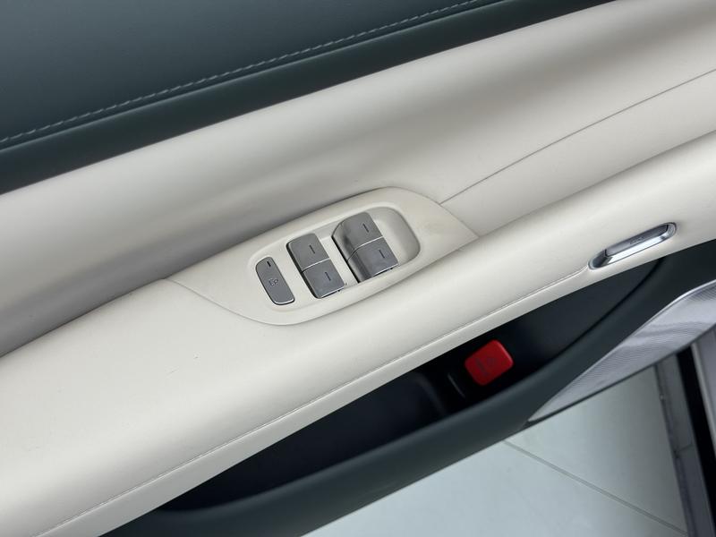 Xiaomi Auto Xiaomi YU7 2025