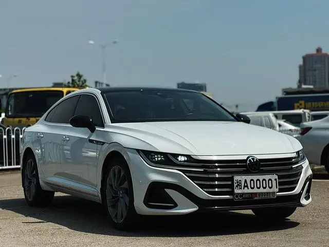 Volkswagen Volkswagen CC 380TSI eye-catching version