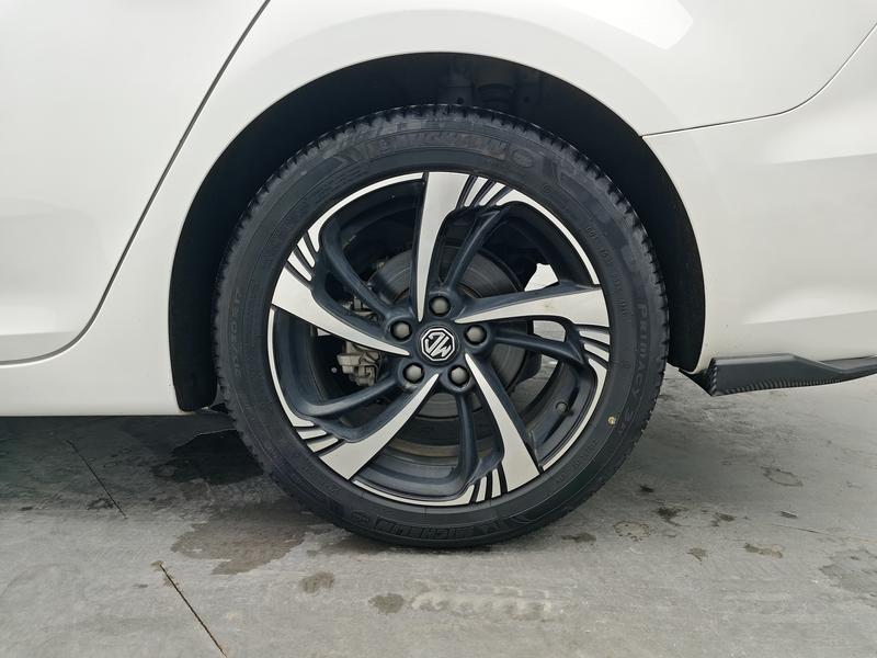 MG MG6 2021