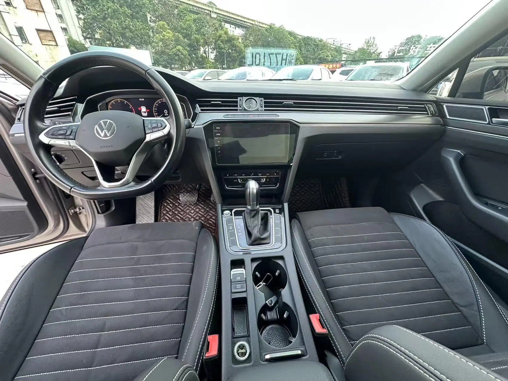 Volkswagen Magotan 330TSI DSG Luxury