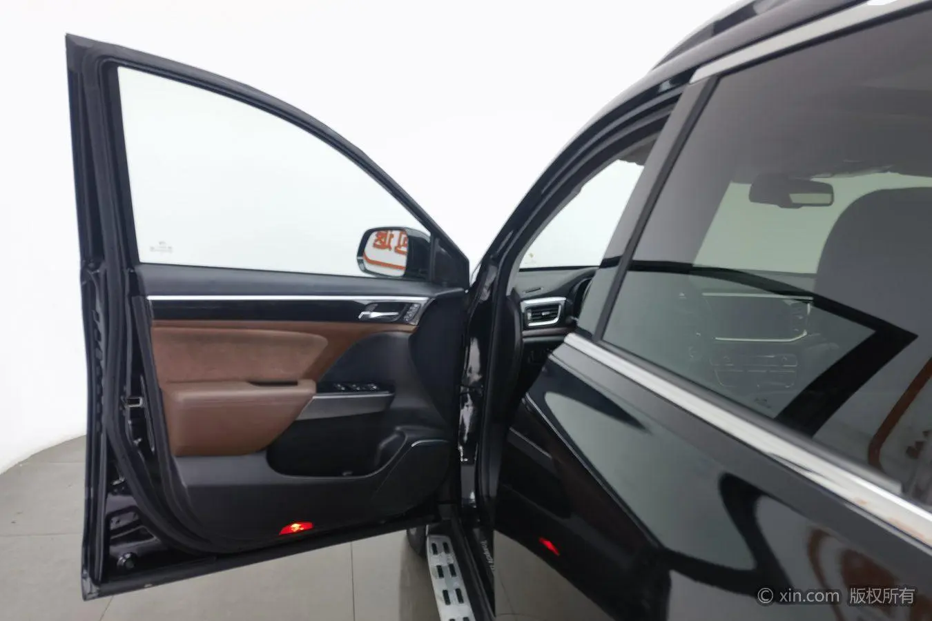 GAC Trumpchi GS8 320T two-wheel drive luxury Zhilian Edition 7 seats