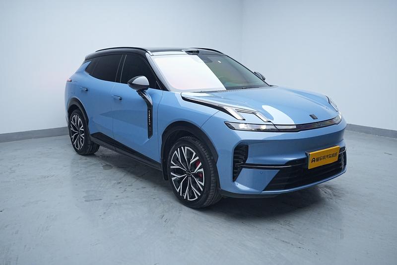 Lynk & Co Lynk&Co 08 EM-P 2026