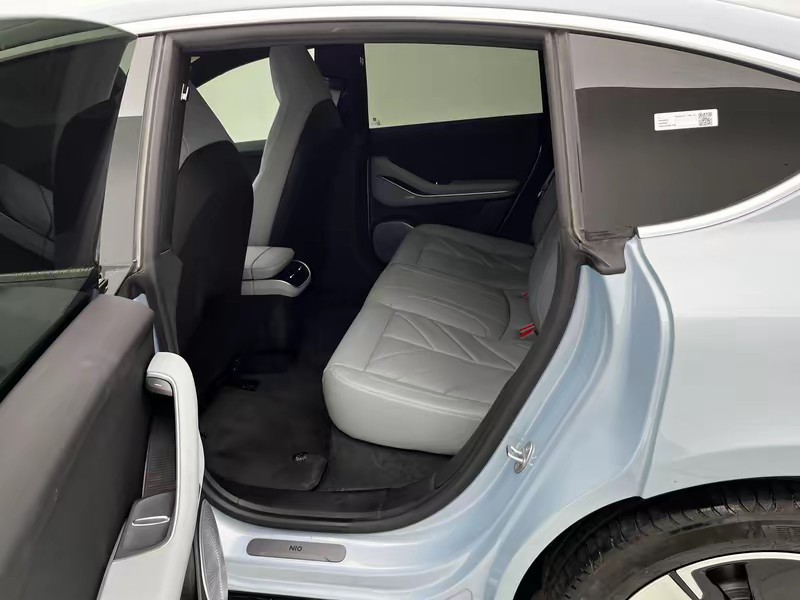 NIO NIO ET5 2025