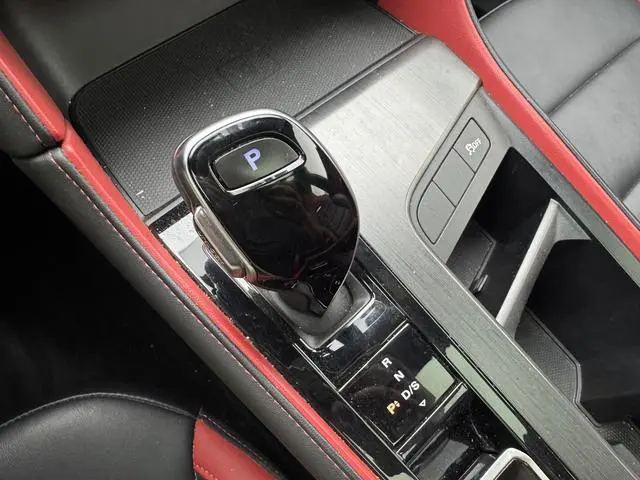 MG MG6 1.5T Automatic Trophy Deluxe Edition