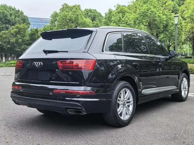 Audi Audi Q7 40 TFSI comfort type