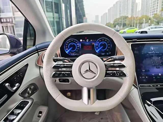 Mercedes-Benz Mercedes-Benz EQE EQE 500 4MATIC Deluxe Edition