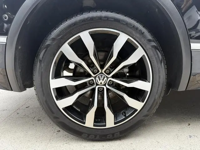 Volkswagen Tiguan L 330TSI automatic two-wheel drive R-Line Premium edition