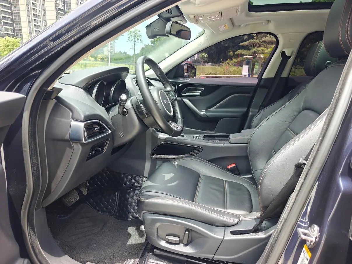 Jaguar Jaguar F-PACE 2.0T four-wheel drive Urban Exclusive Edition