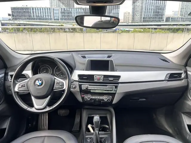 BMW BMW X1 sDrive18Li fashion type