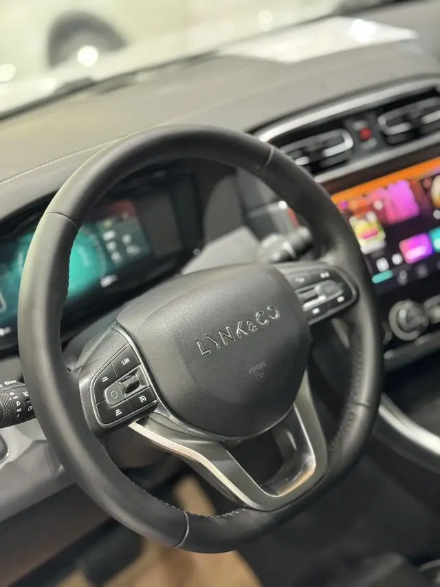 LYNK & CO Lynk 01 2.0T two-wheel drive Pro version country VI
