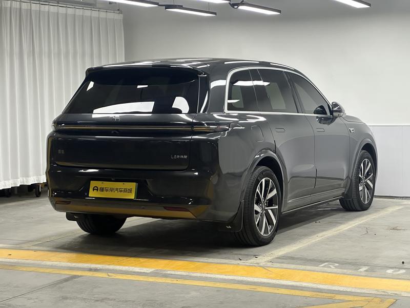 Li Auto Ideal L8 2023
