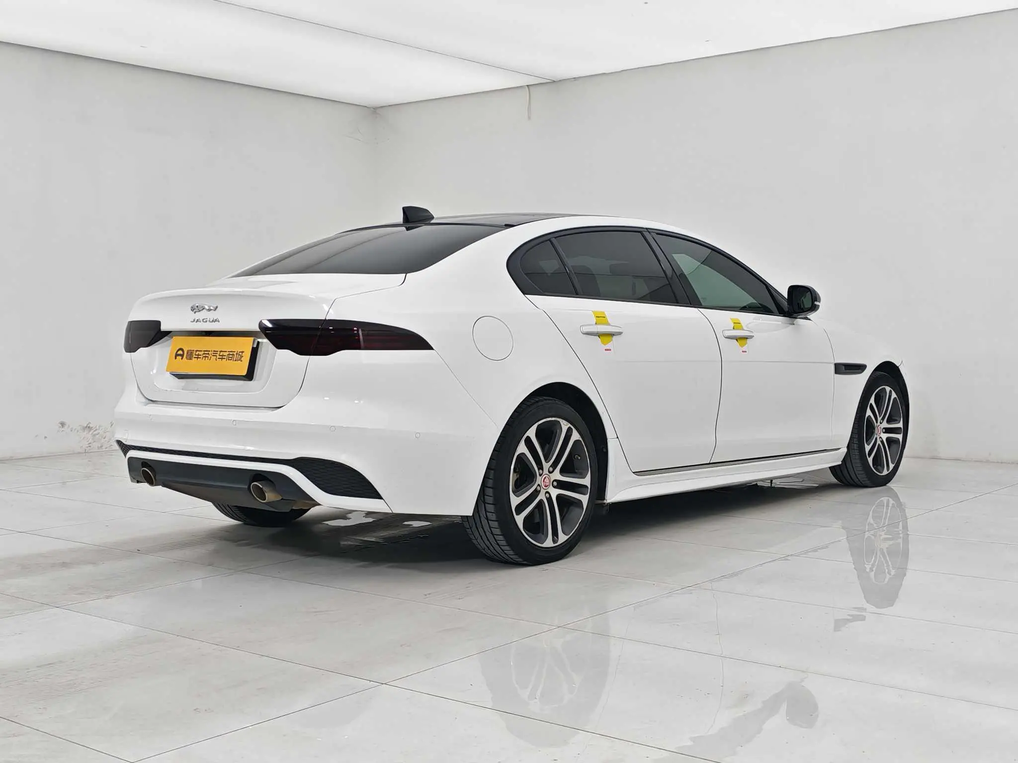Jaguar Jaguar XEL 2.0T 200PS R-DYNAMIC S Enterprising Sports Edition