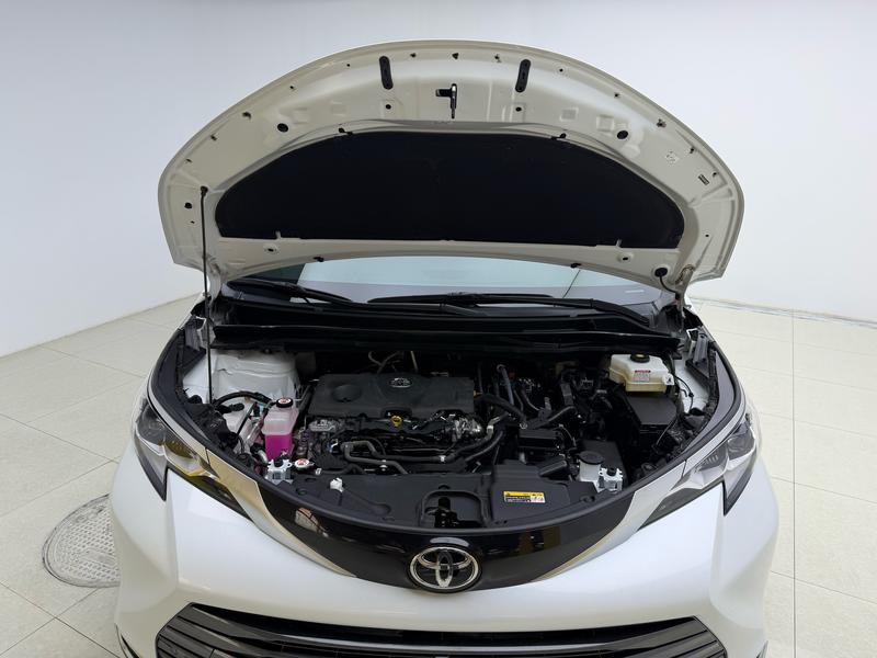 Toyota Sienna 2024