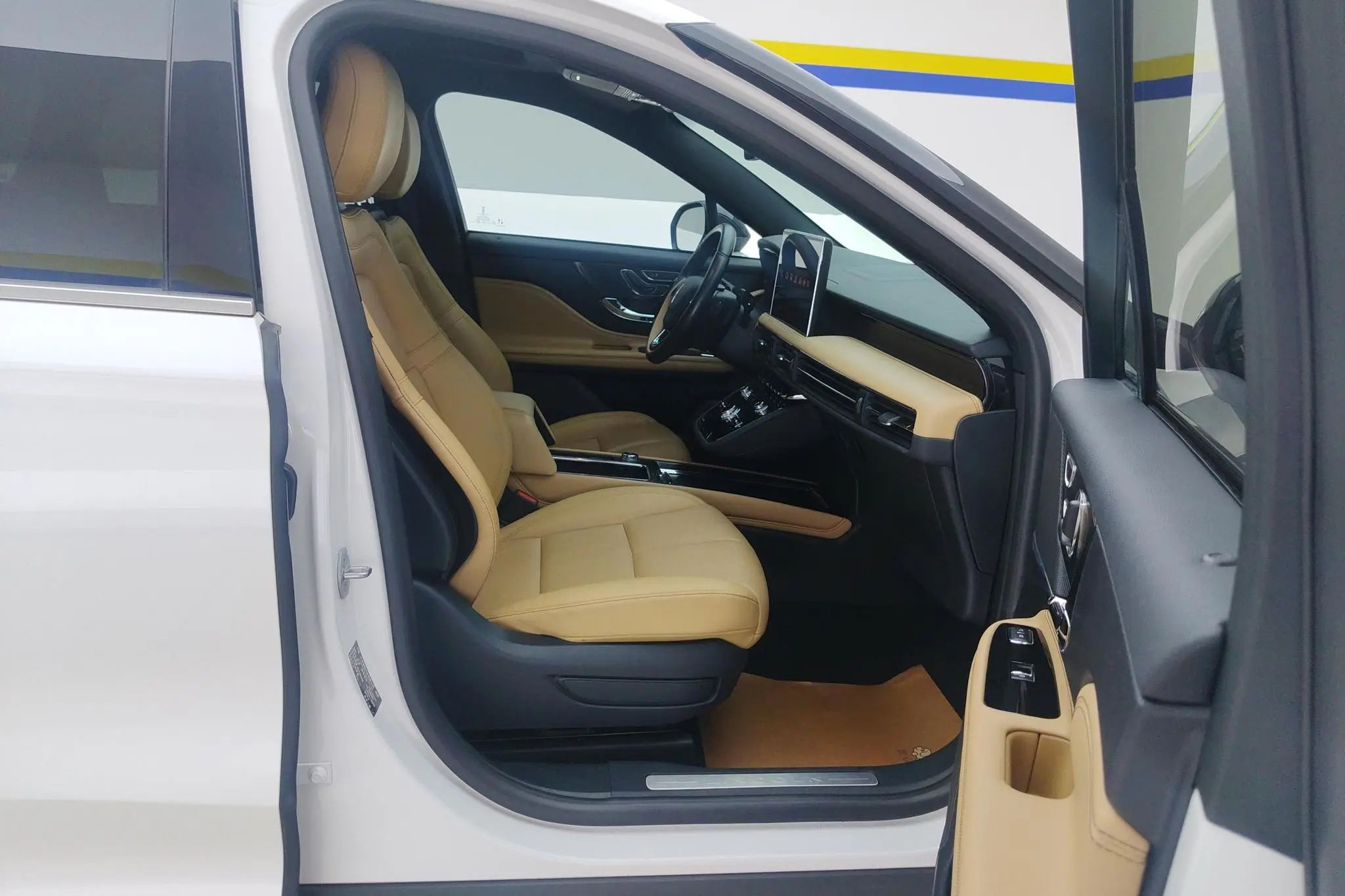 Lincoln Adventurer 2.0T two-wheel drive Zunya edition