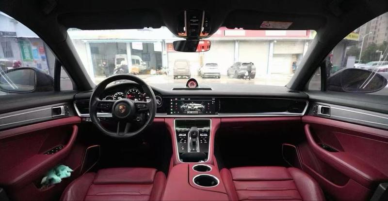 Porsche Panamera 2022