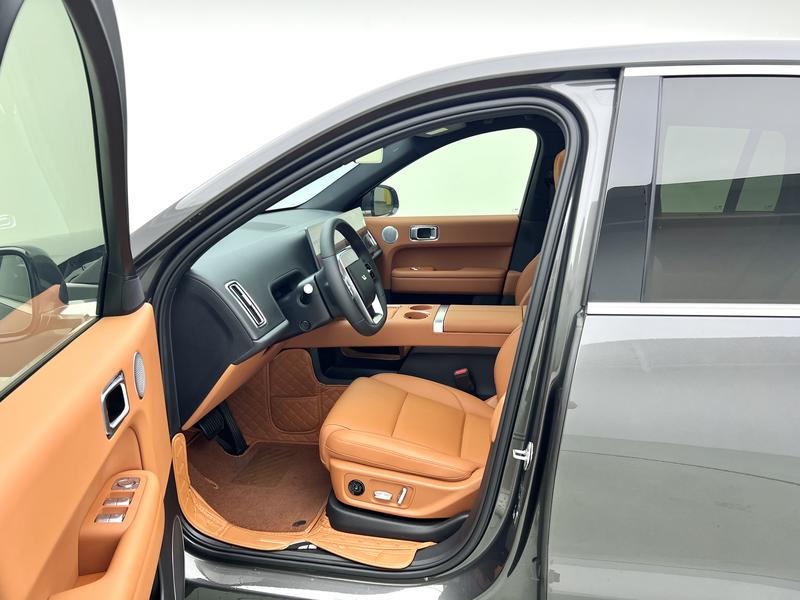 Li Auto Ideal L6 2024