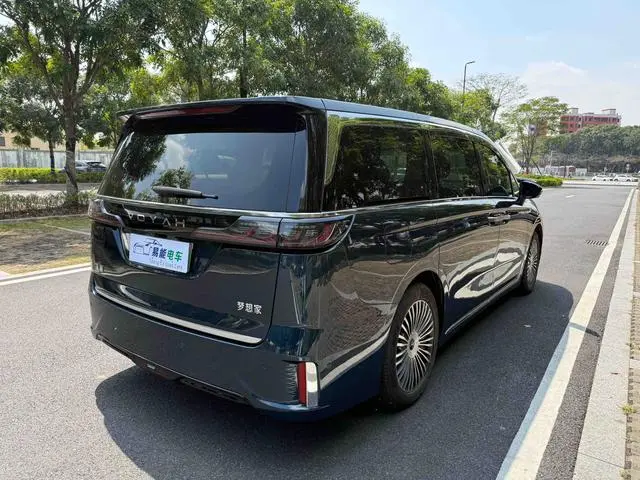 VOYAH Lantu Dreamer PHEV Four-wheel drive flagship Kunpeng Edition