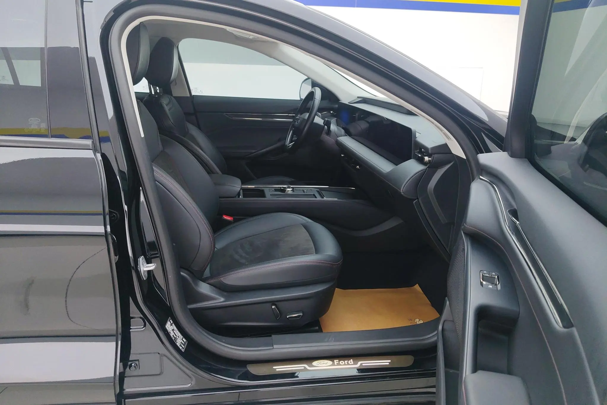 Ford Mondeo Facelift EcoBoost 245 luxury