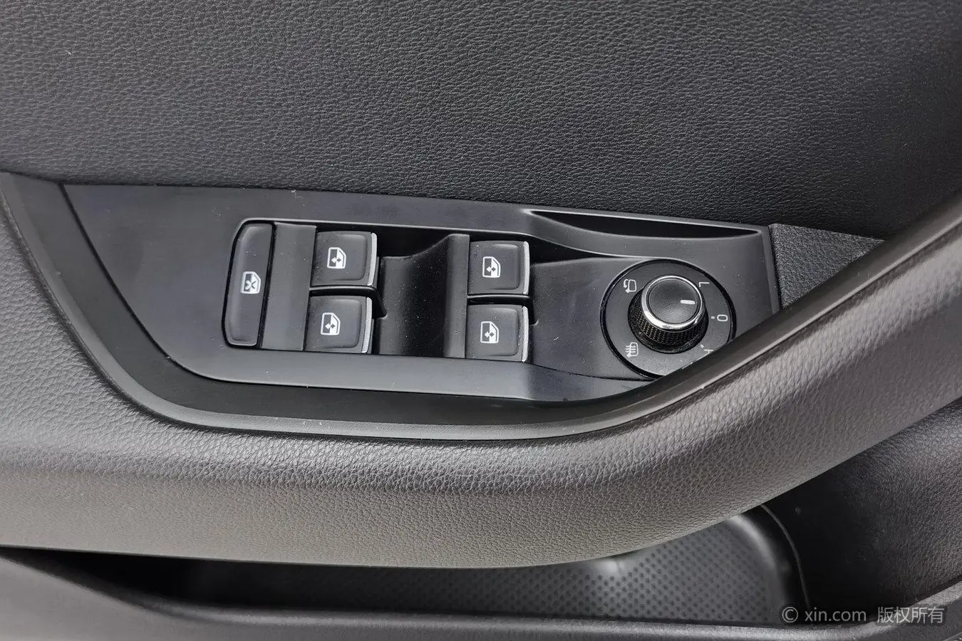 Skoda Speed pie ZI330 DSG Smart Edition