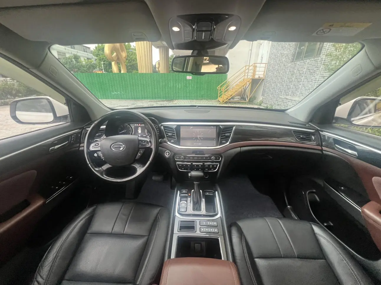 GAC Trumpchi GS8 320T two-wheel drive luxury Zhilian Edition 7 seats