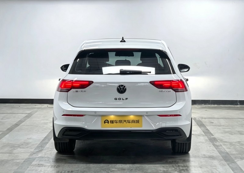 Volkswagen golf 2023