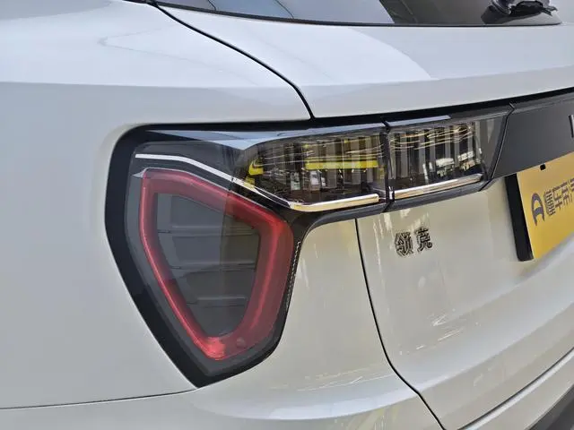 LYNK & CO Lynk 01 2.0T two-wheel drive Pro version country VI