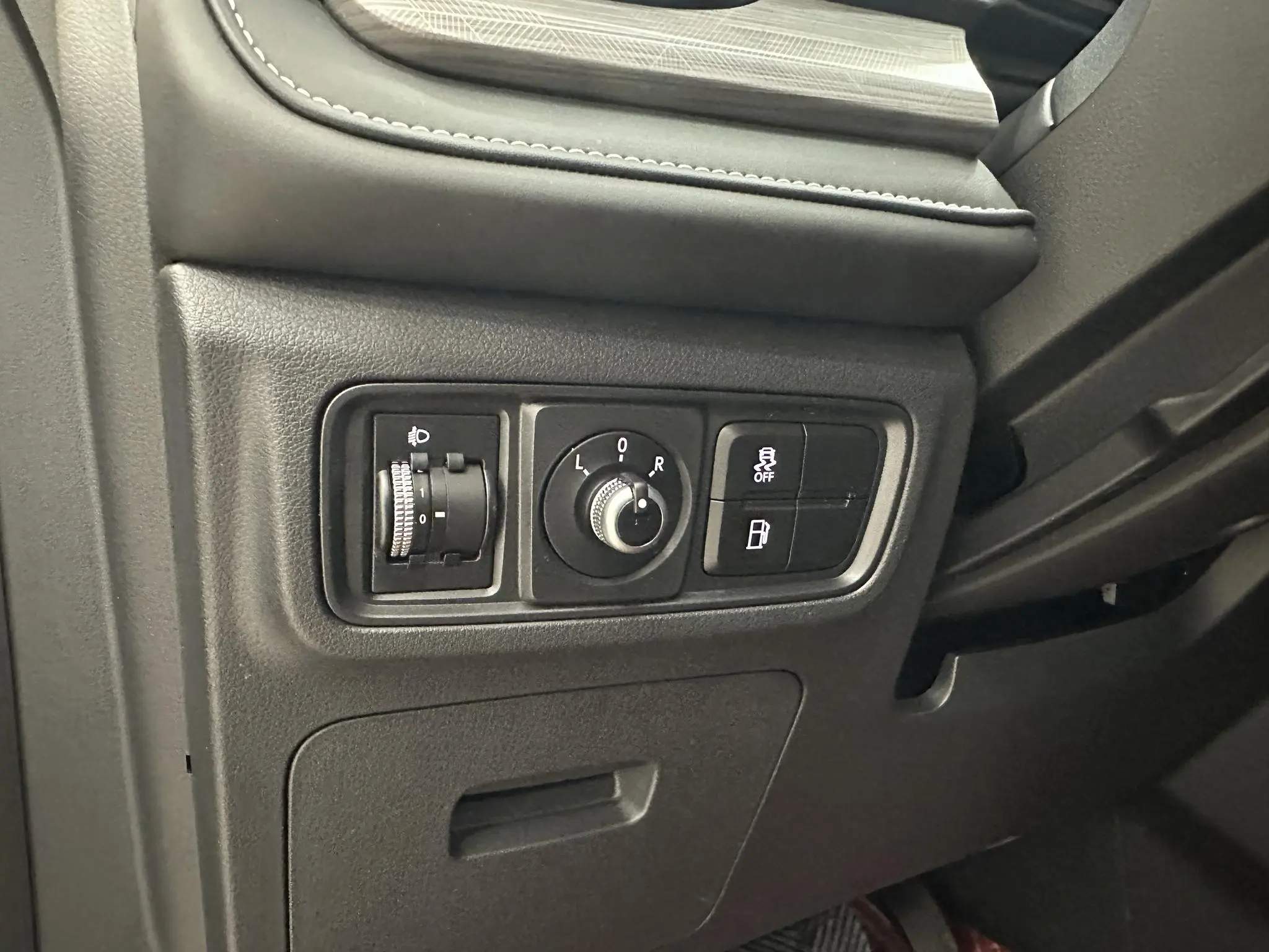 Jianghuai Yiwei JAC QX PHEV 120km Jinxiang Edition
