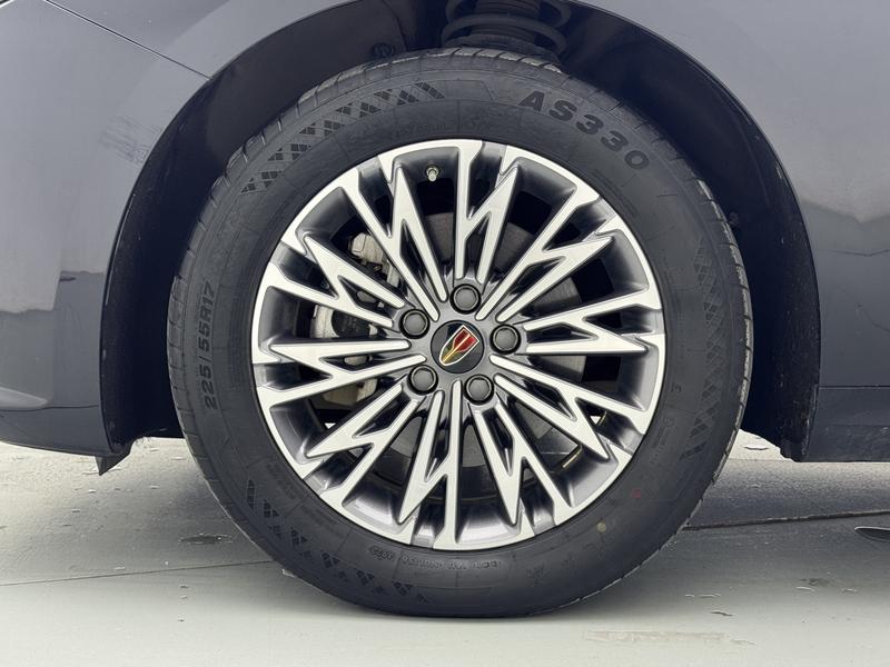 Hongqi Red Flag H5 2024