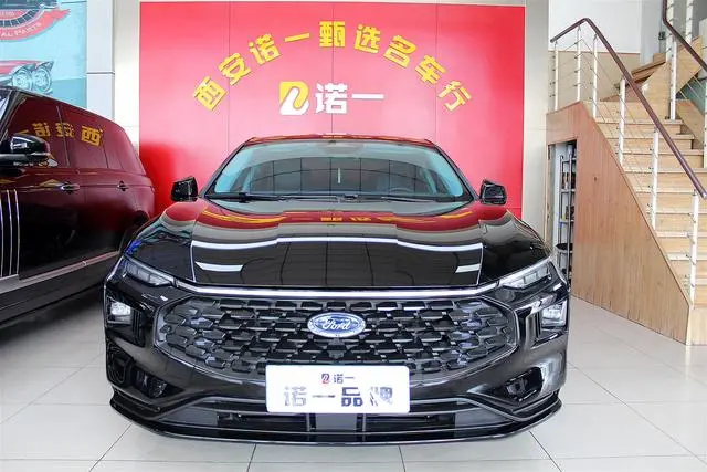 Ford Mondeo EcoBoost 180 Luxury