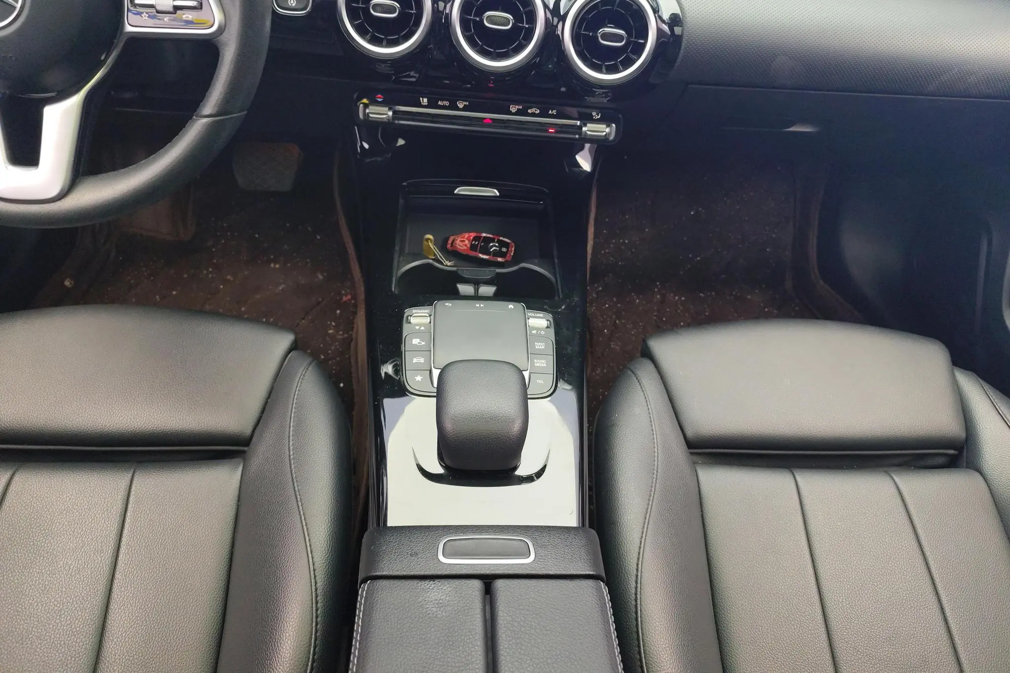 Mercedes-Benz Mercedes-Benz A-class Second facelift A 180 L sports sedan