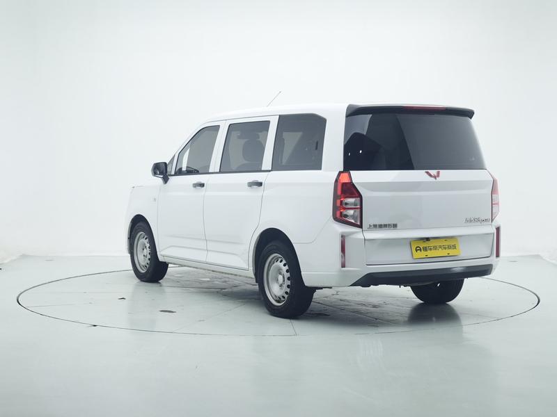 Wuling Wuling Hongguang PLUS 2020