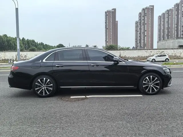 Mercedes-Benz Mercedes-Benz E-class PHEV Facelift E 350 e L sedan