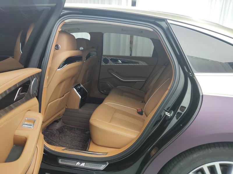 Hongqi Red Flag H9 2022