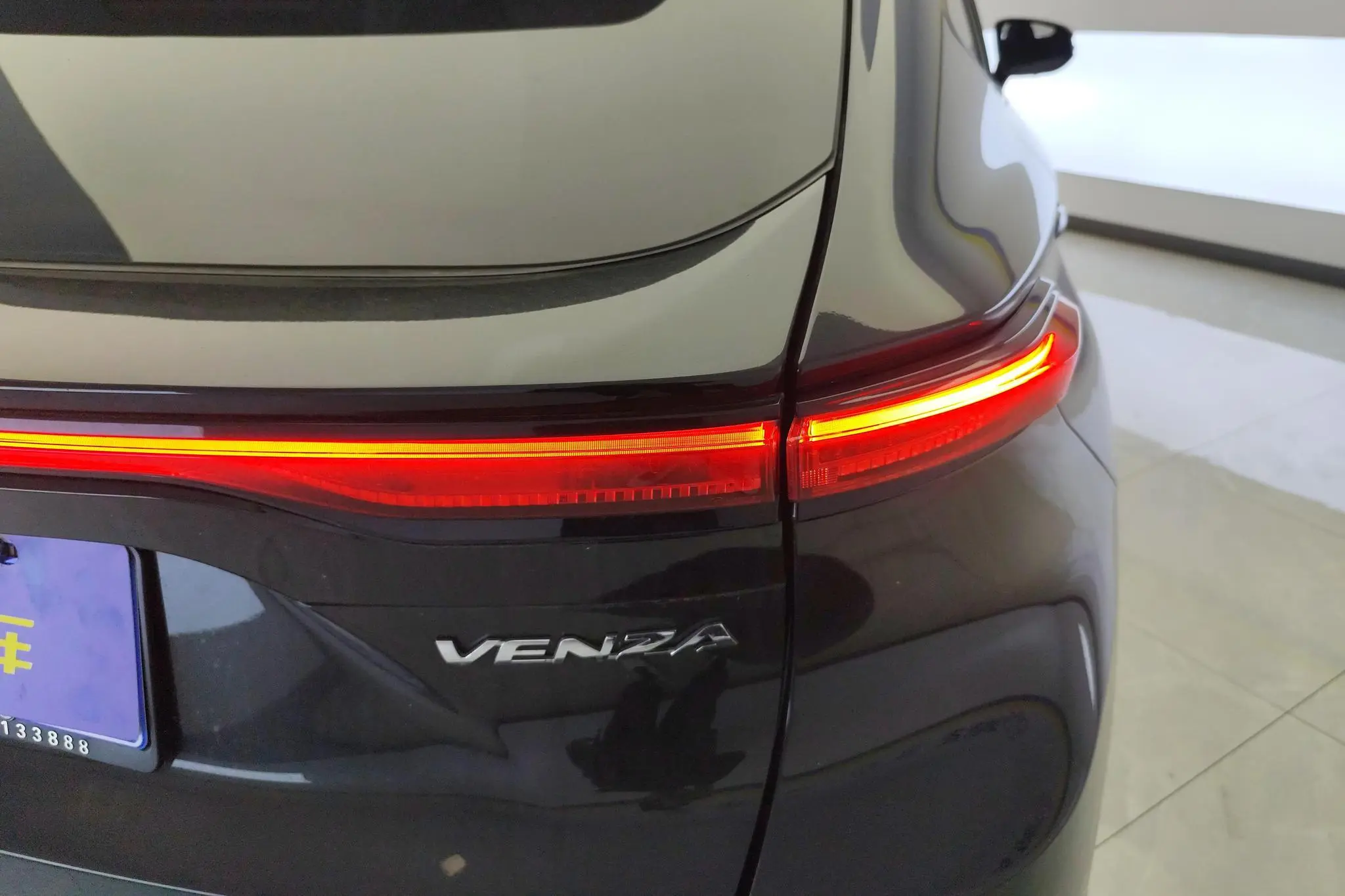 TOYOTA Weisha 2.0L CVT two-wheel drive deluxe edition