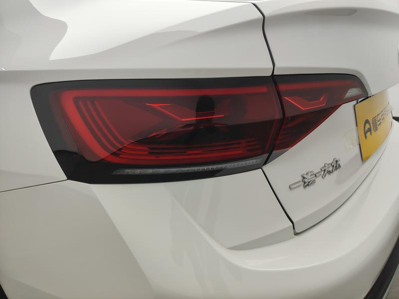Volkswagen Sagitar 2023