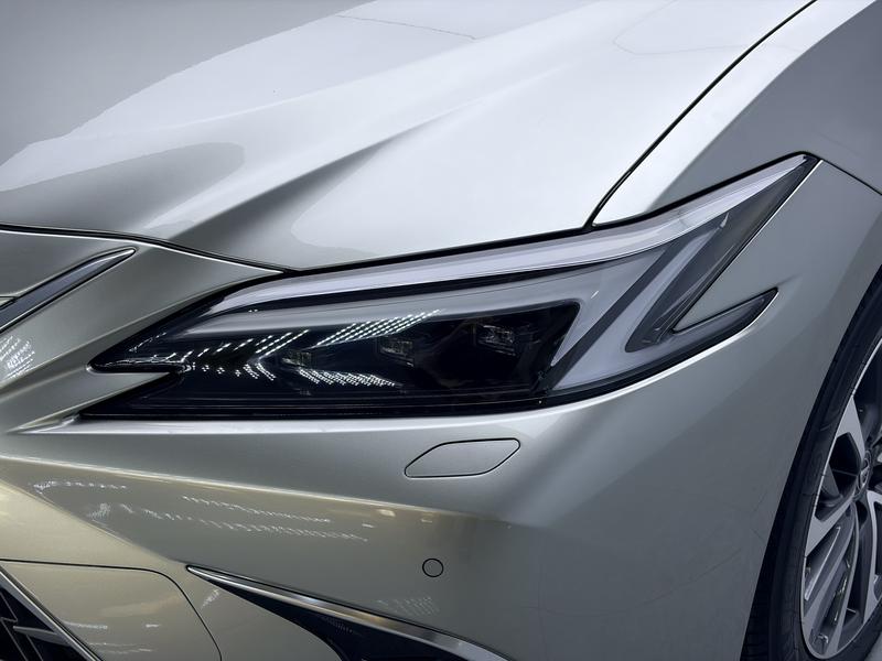 Lexus Lexus ES 2025